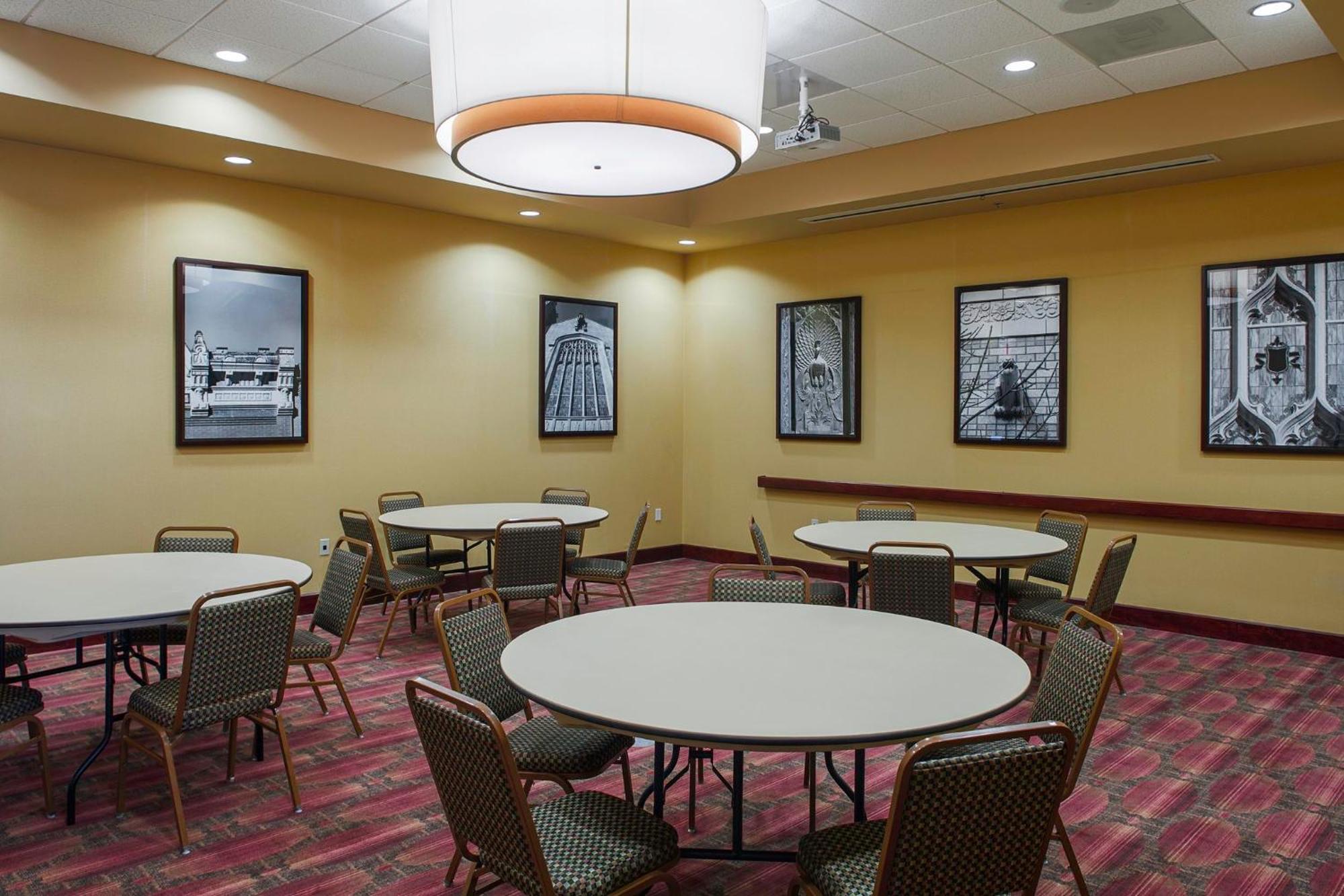 Holiday Inn Ardmore By Ihg Exterior foto